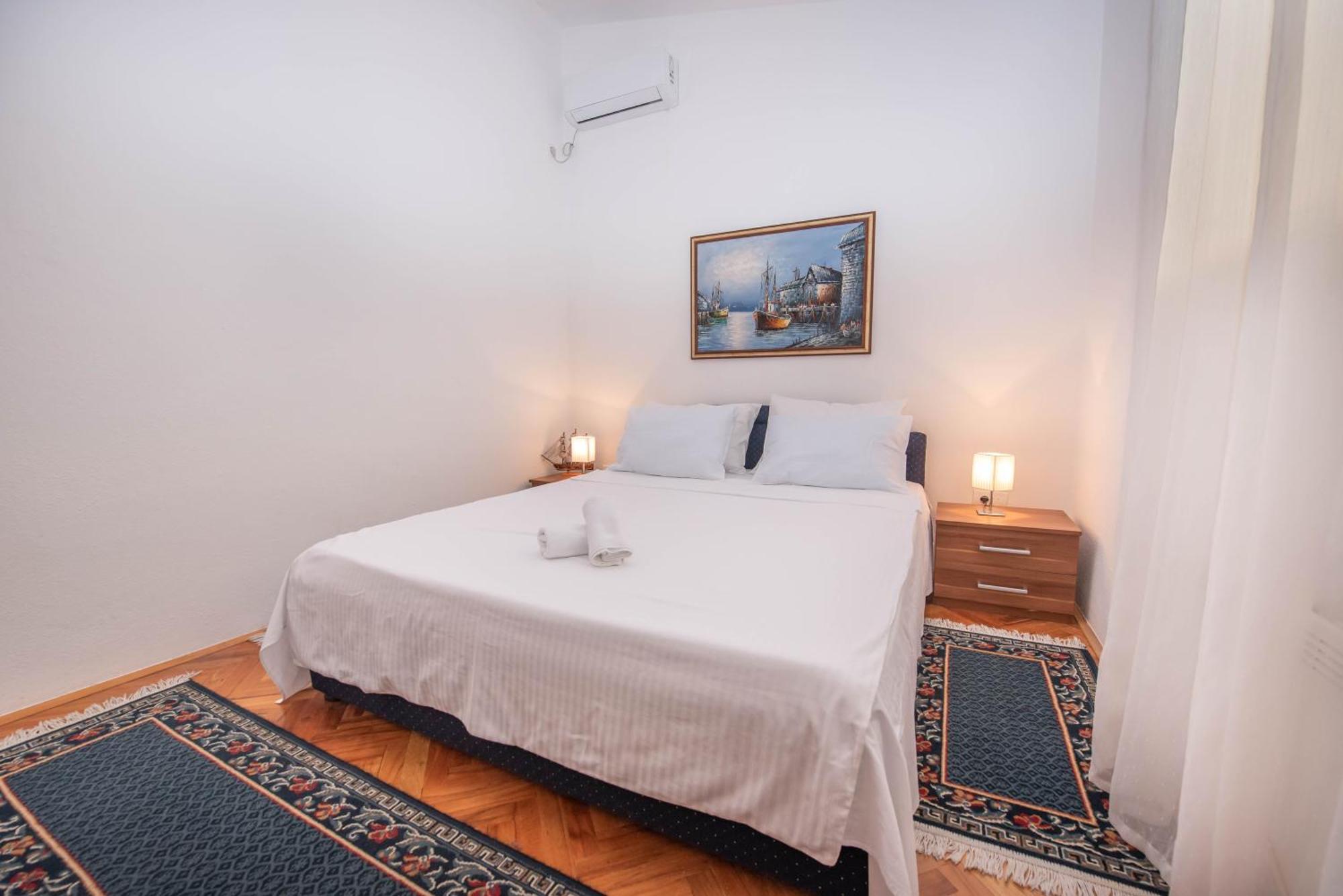 S&P City Center Apartments Kotor Eksteriør bilde