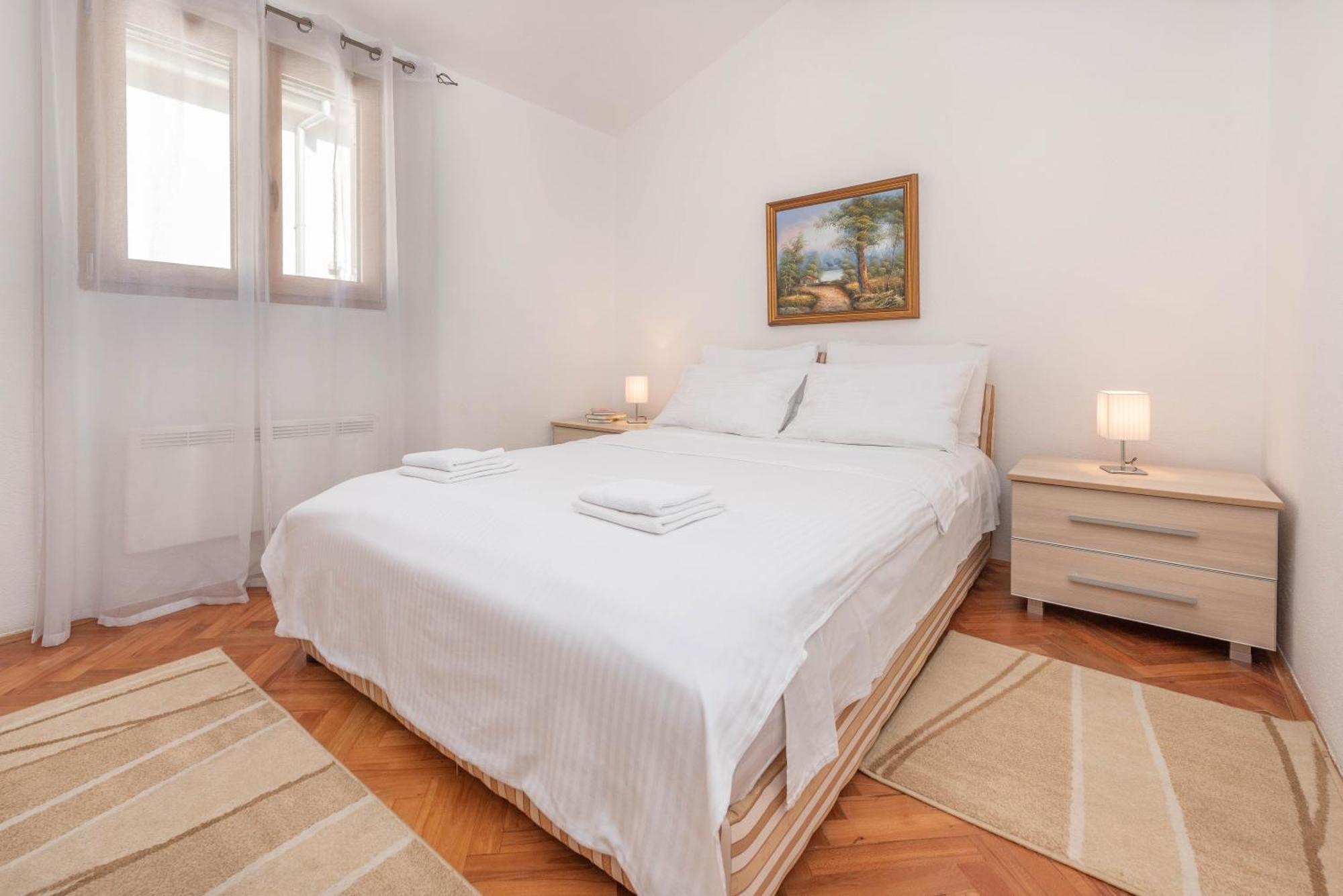 S&P City Center Apartments Kotor Eksteriør bilde