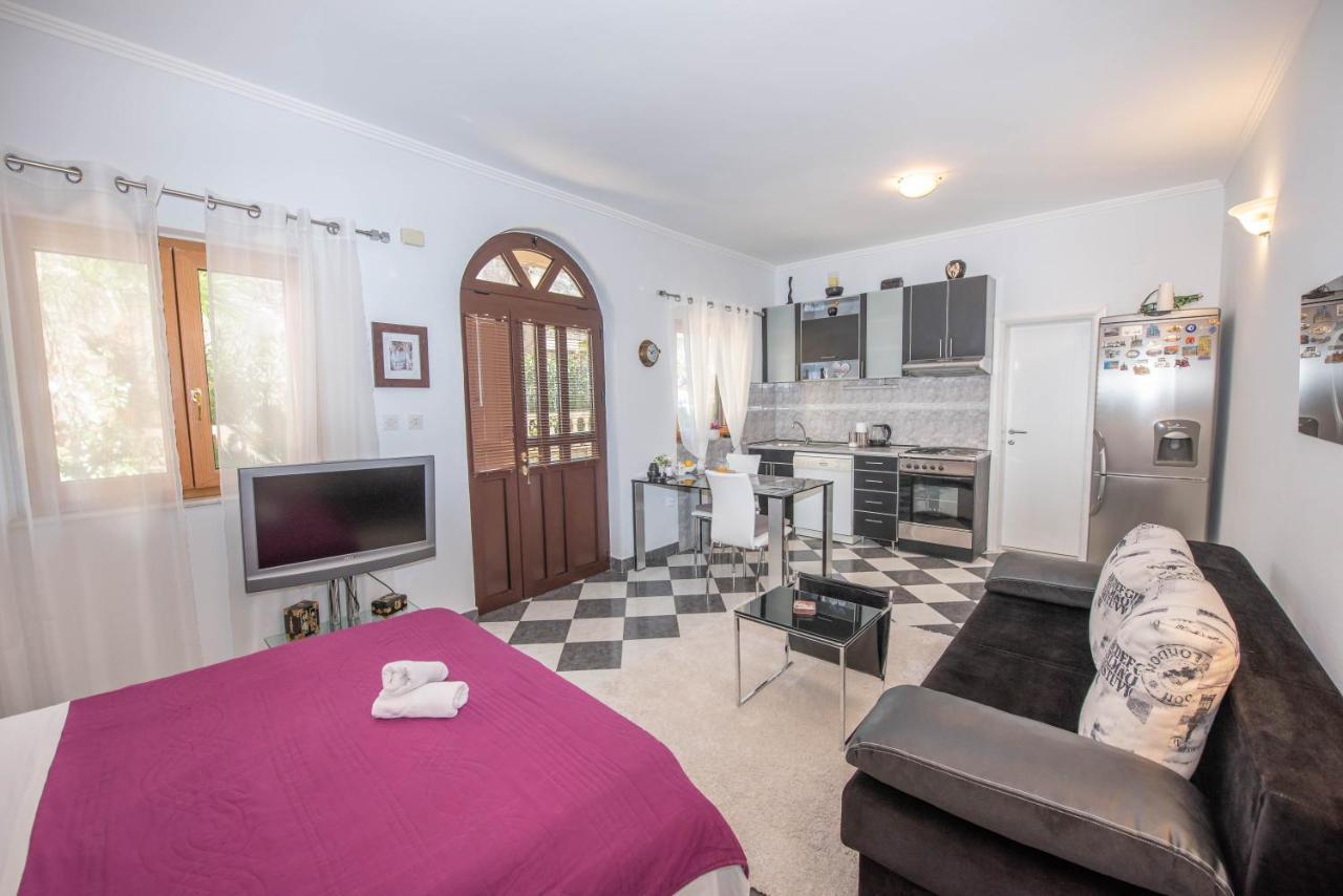 S&P City Center Apartments Kotor Eksteriør bilde